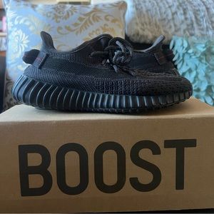 Black yeezy 350